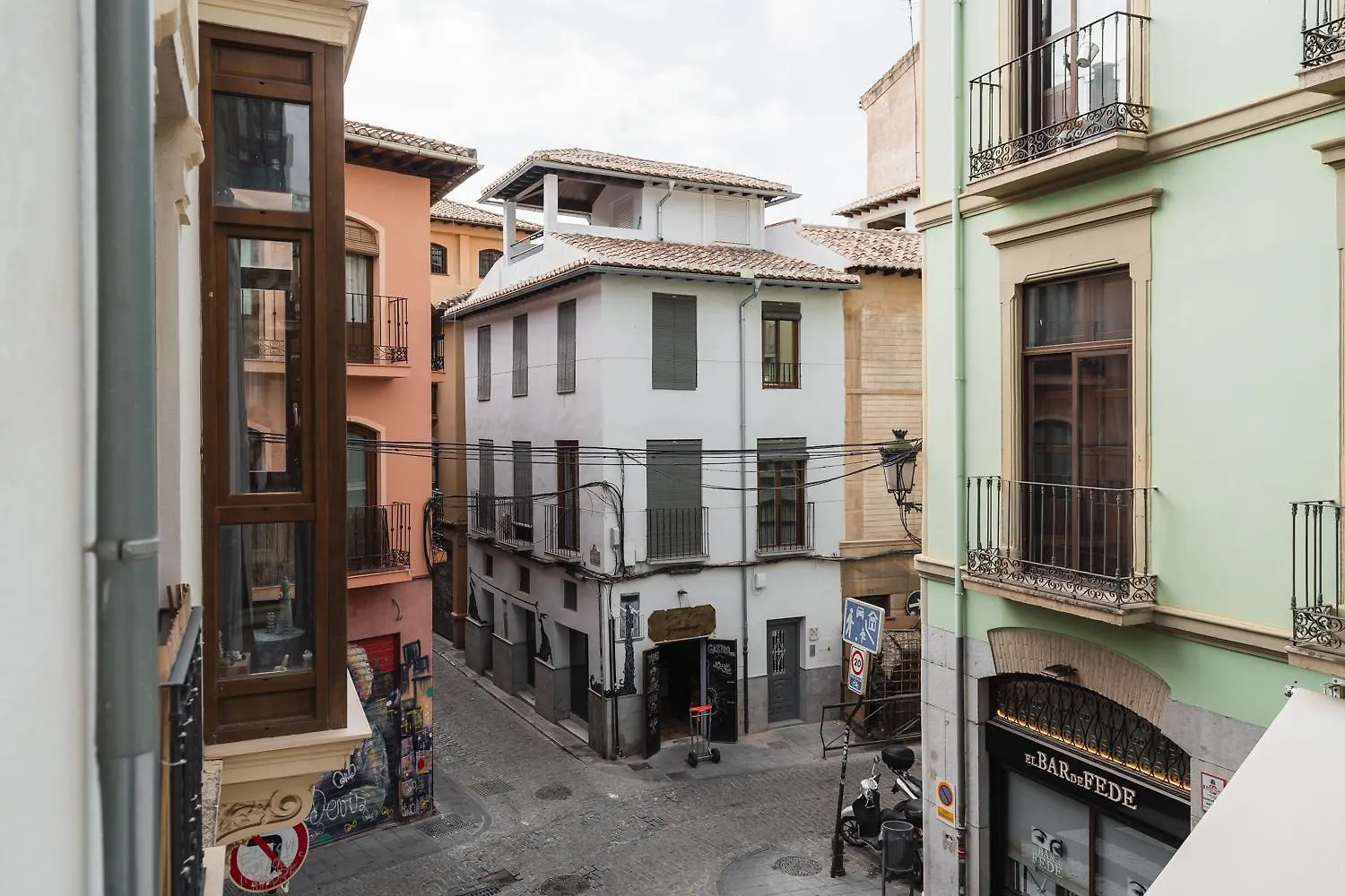 Tuguest Santa Paula Apartments Granada