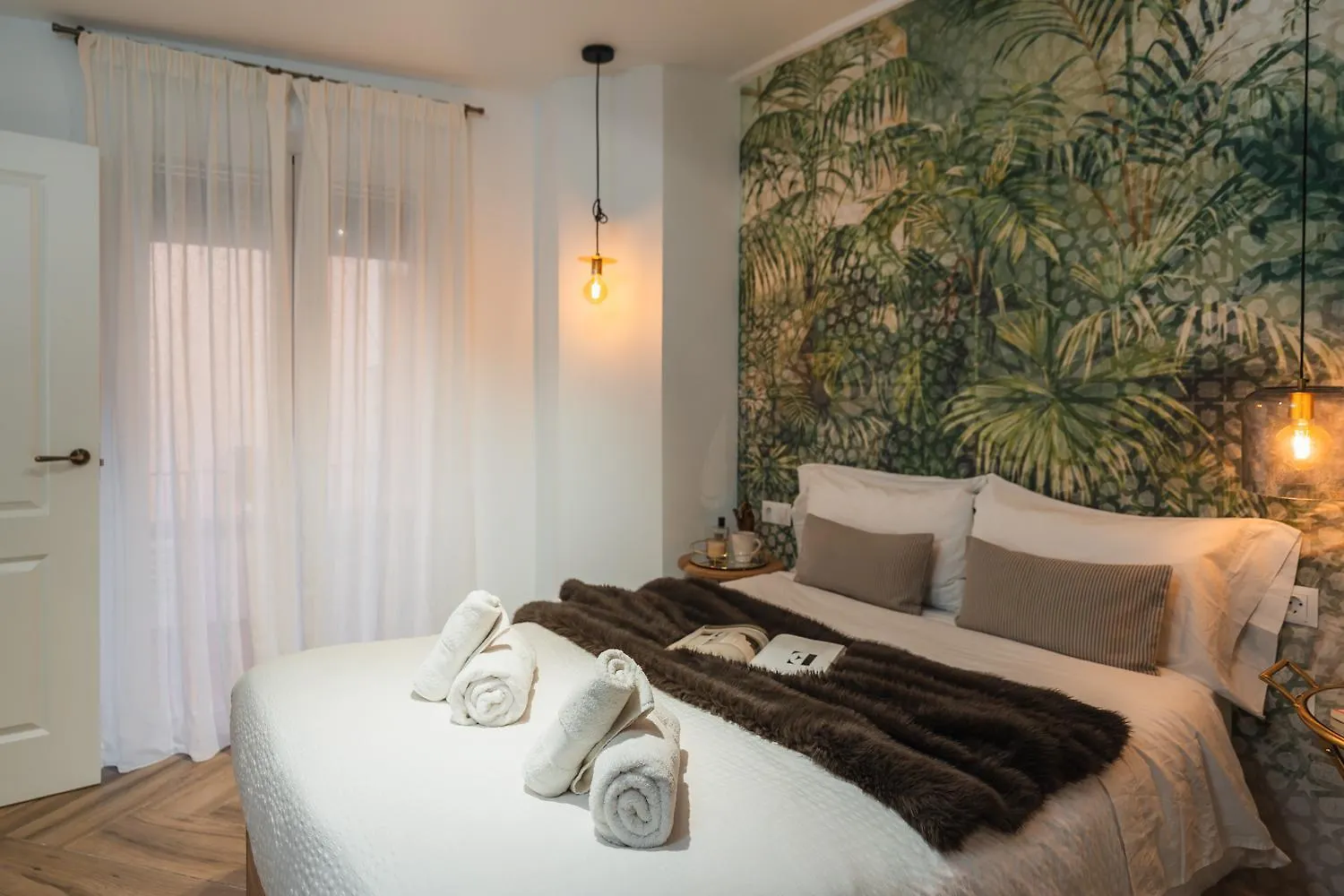 Tuguest Santa Paula Apartments Granada Spain